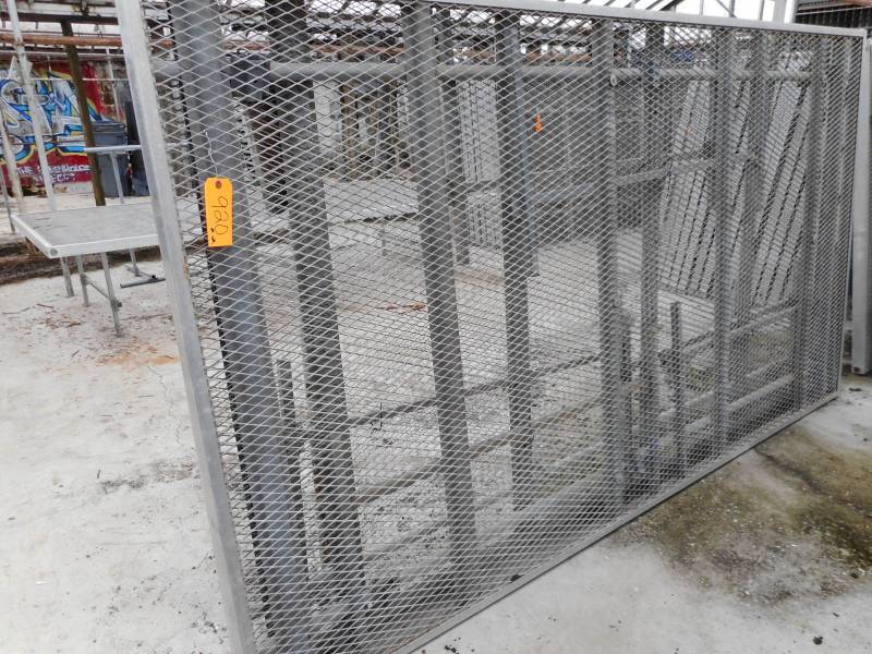 lot 920 image: OPEN MESH GROWING BENCHES OR TABLES