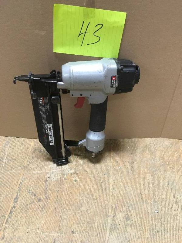 lot 43 image: Porter Cable Brad Nailer. Open Box