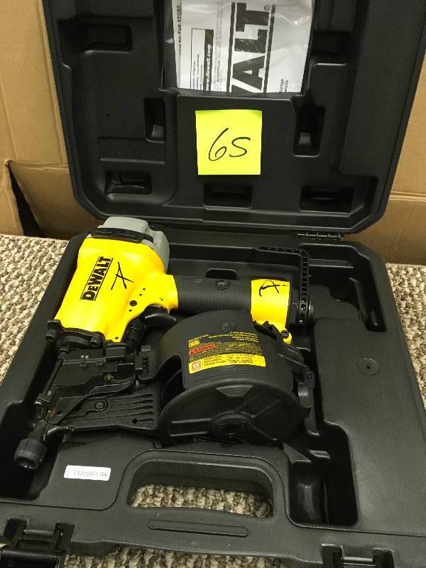 lot 65 image: DeWalt DW66C-1 15 Degree 2-12in. Coil Siding Nailer - Open Box