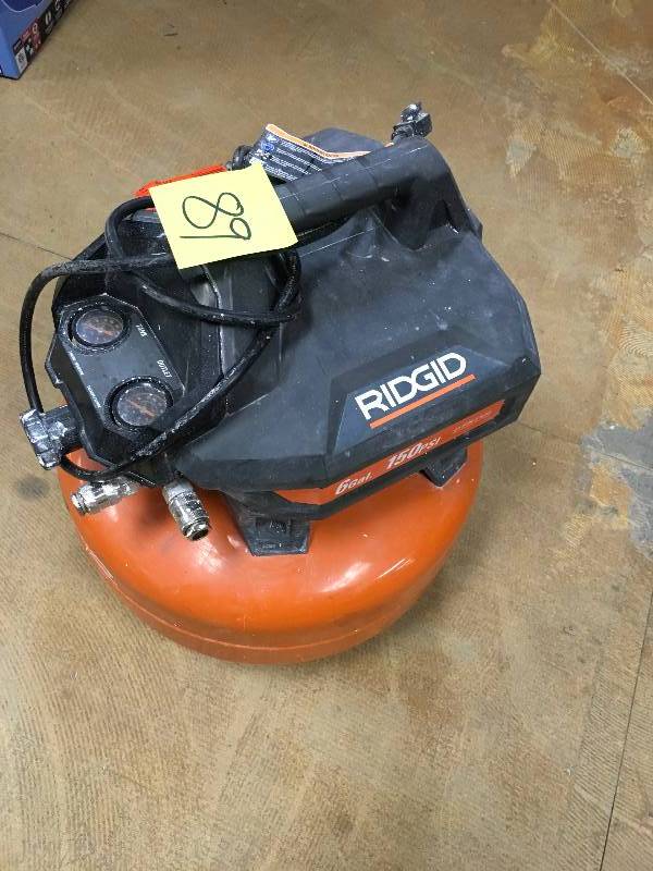 lot 89 image: Ridgid 6 Gallon Portable Pancake Compressor - Open Box