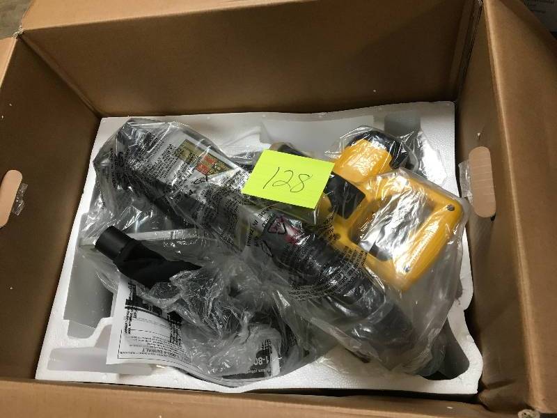 lot 128 image: DeWalt DW715 12 in. Single Bevel Compound Miter Saw - Open Box