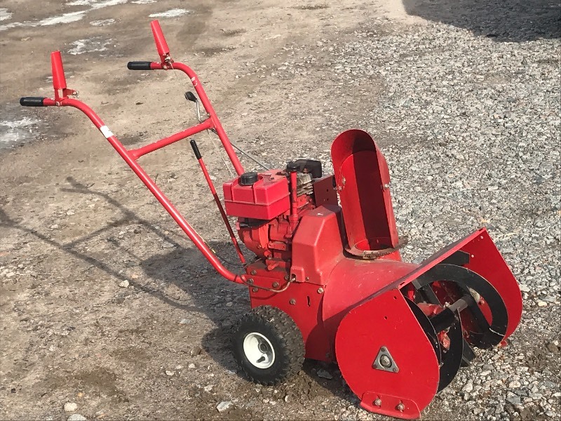 lot 14 image: Troy-Bilt Snow Blower