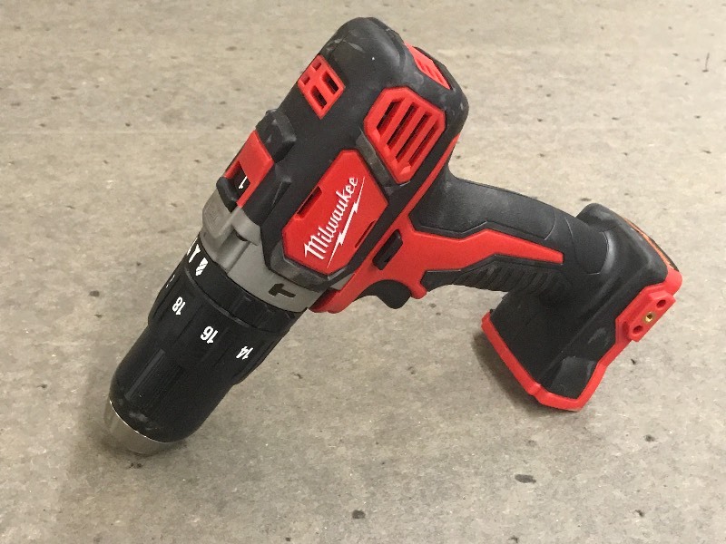 lot 10 image: Milwaukee M18 Cordless Litium-Ion 1...