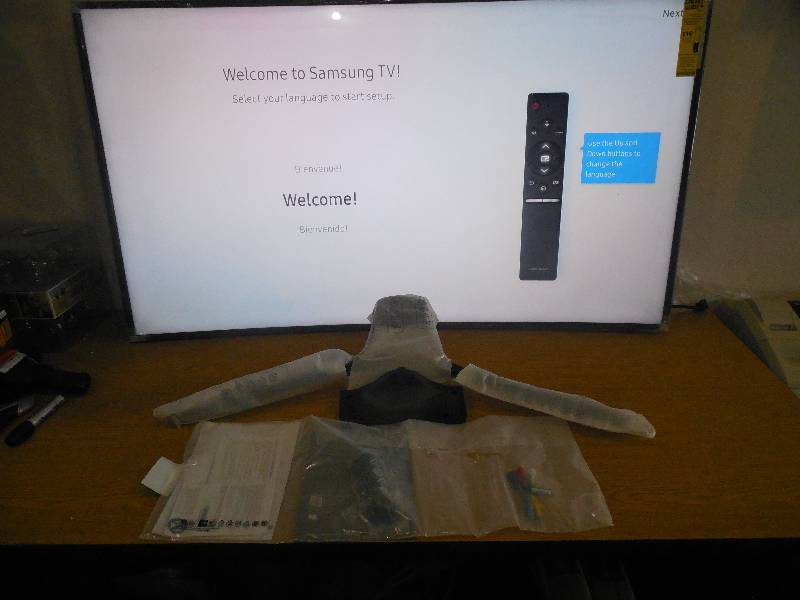 lot 45 image: Samsung 55 Curved UHD 4K HDR LED Smart TV - UN55MU6500F