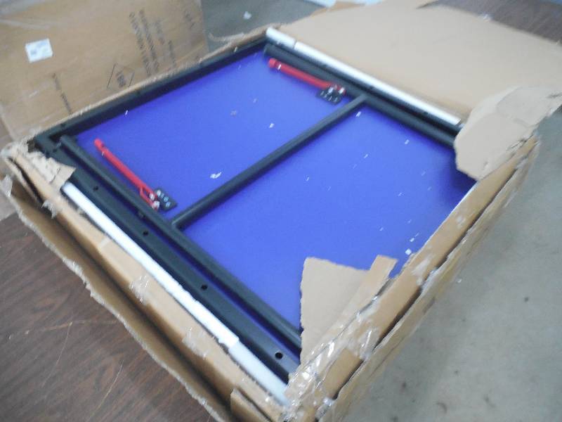 lot 47 image: Hathaway Crossover Portable Table Tennis Set