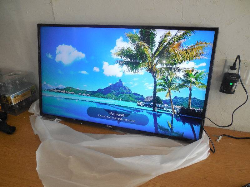 lot 28 image: LG 43 UHD 4K HDR IPS LED Smart TV with webOS 3.5 - LGE-43UJ6300