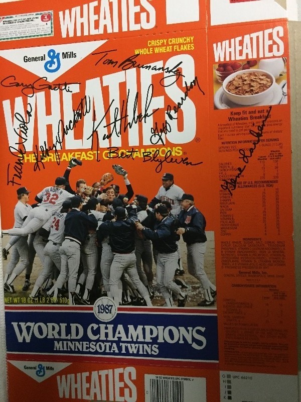 Minnesota Twins Souvenirs / Memorabilia Sports Collectibles