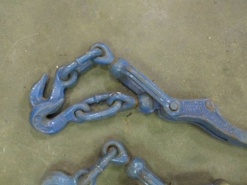 lot 122 image: (6) Chain Binders