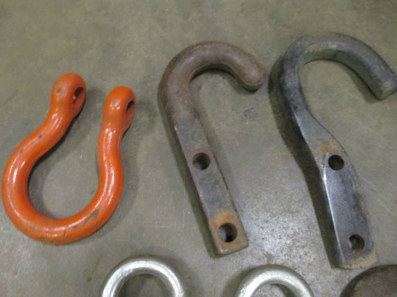 lot 123 image: Hooks & Clevis