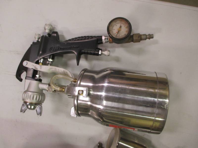 lot 140 image: Paint Guns