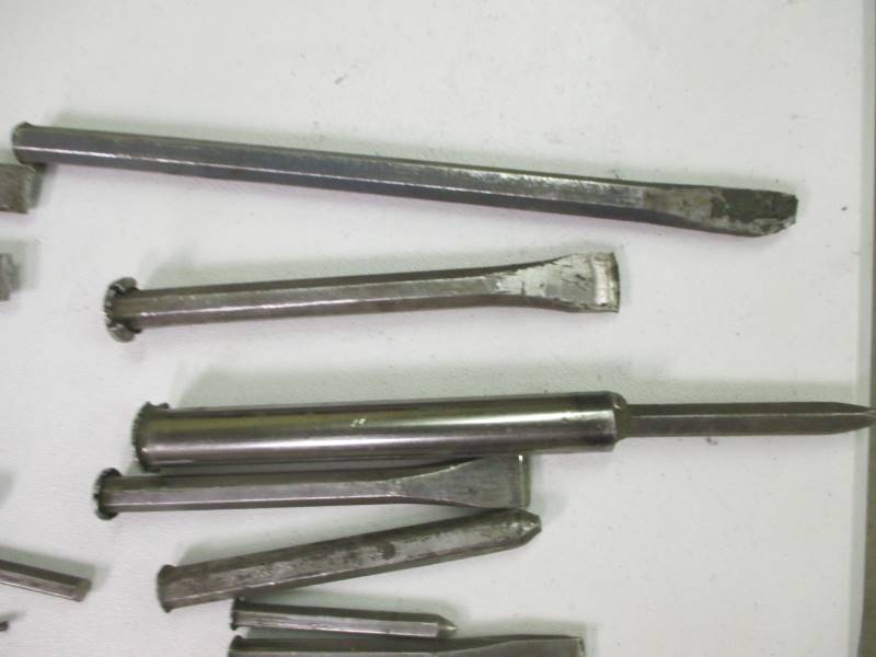 lot 165 image: Punches & Chisels