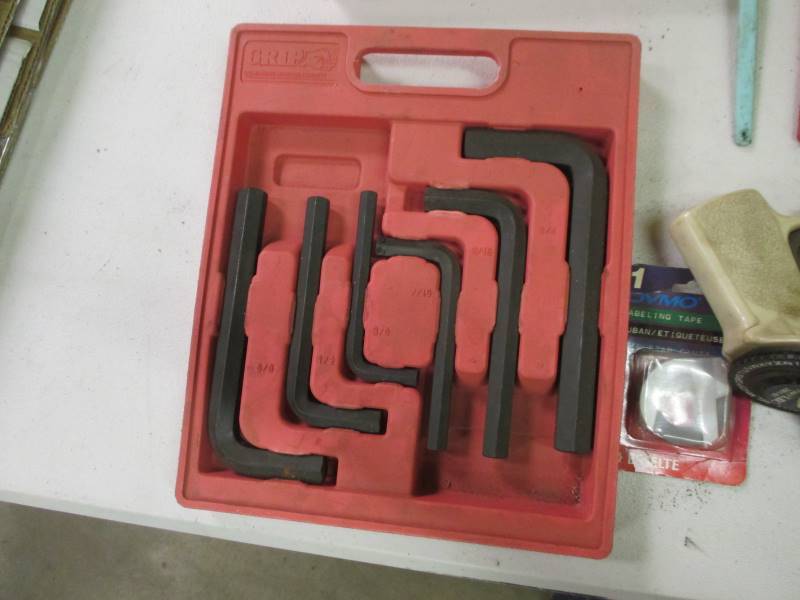 lot 187 image: Misc Tools