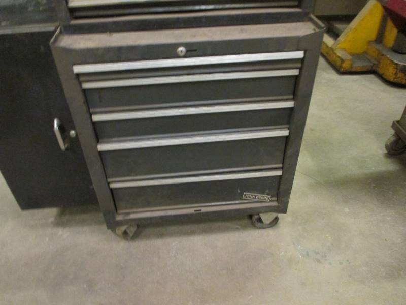 lot 22 image: John Deer Toolbox