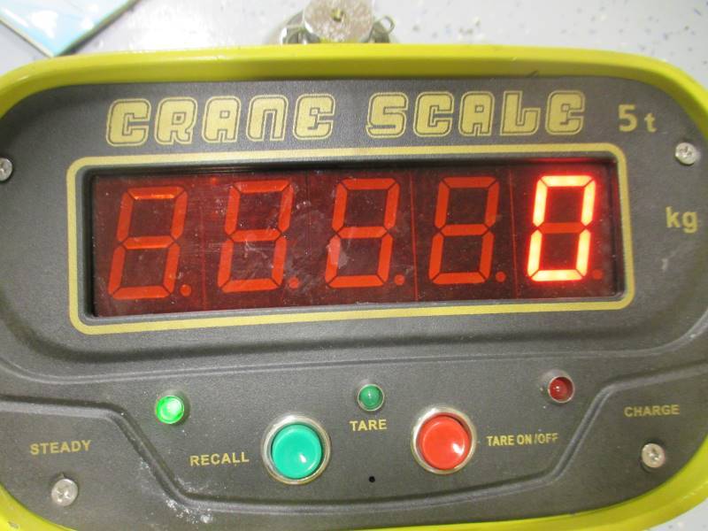 lot 4-1 image: 5 Ton Digital Crane Scale