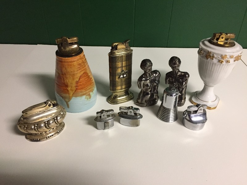 lot 1 image: Vintage Table Lighters