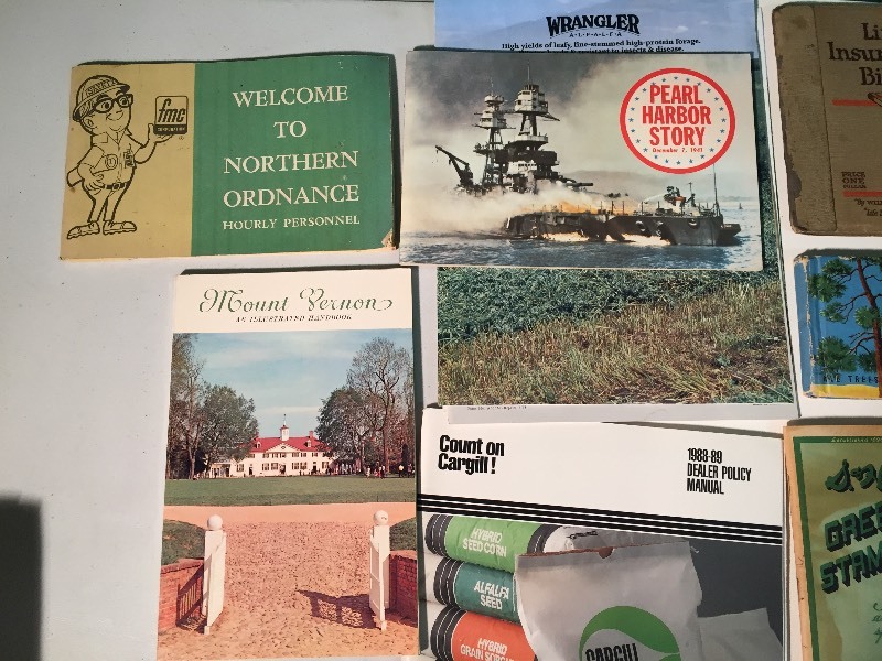 lot 101 image: Vintage Books & Ephemera