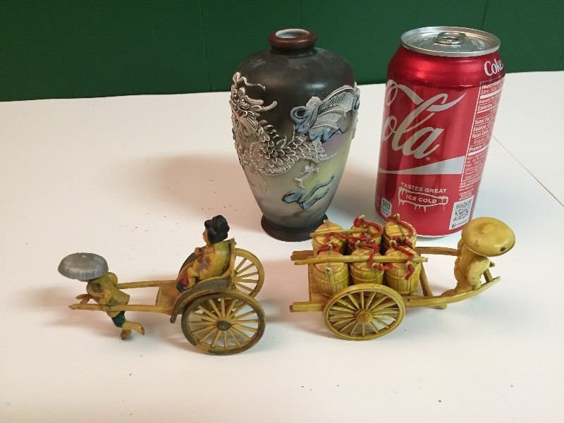 lot 37 image: 2 Rickshaws & Asian Dragon Vase