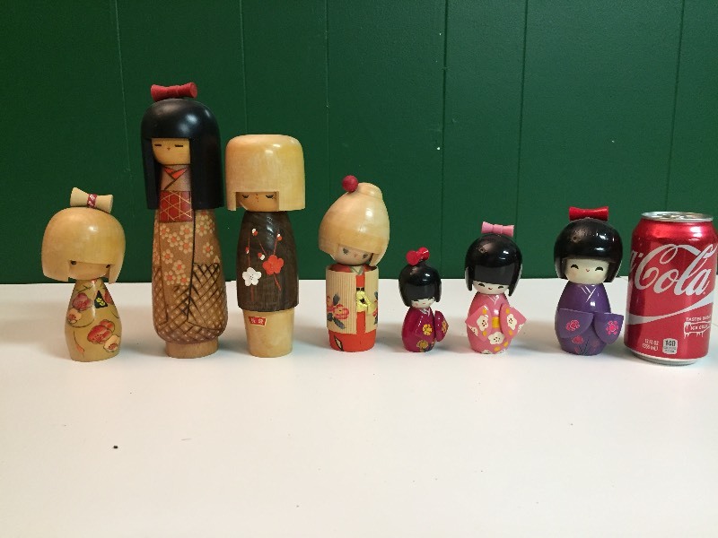 lot 46 image: Asian Wooden Dolls