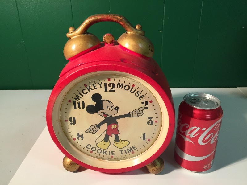 lot 91 image: Vintage Micky Mouse Cookie Time Cookie Jar
