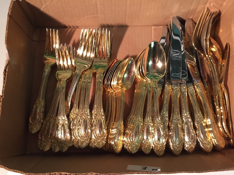 lot 112 image: Goldtone Stainless Silverware Set