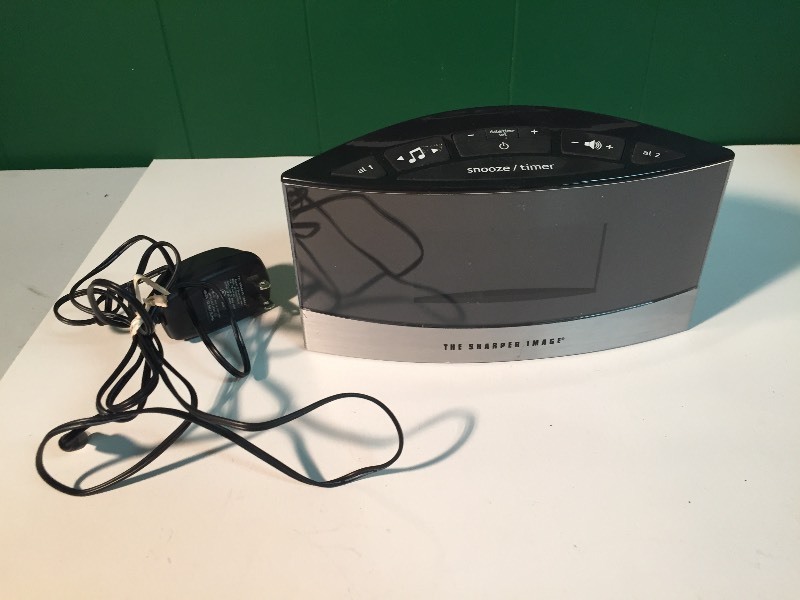 lot 59 image: Sharper Image Sound Soother Alarm Clock EC-B100