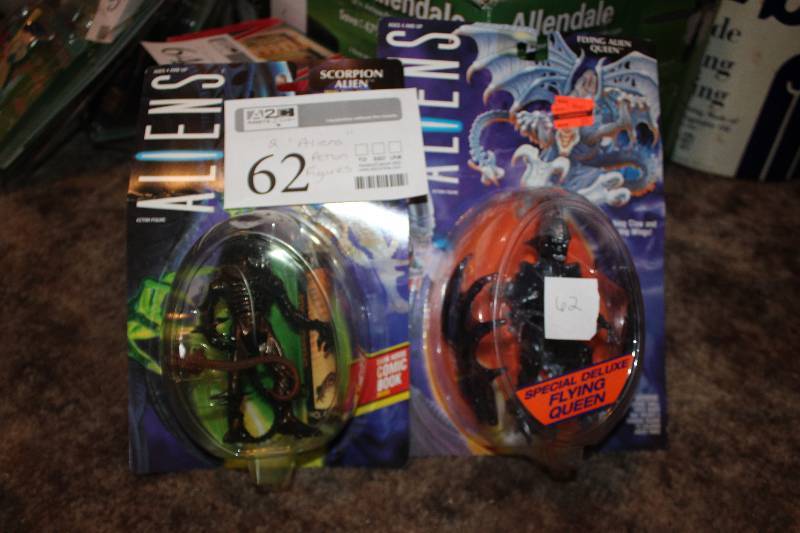 lot 62 image: Lot of (2) Aliens Movie Action Figures - Alien, Flying Queen