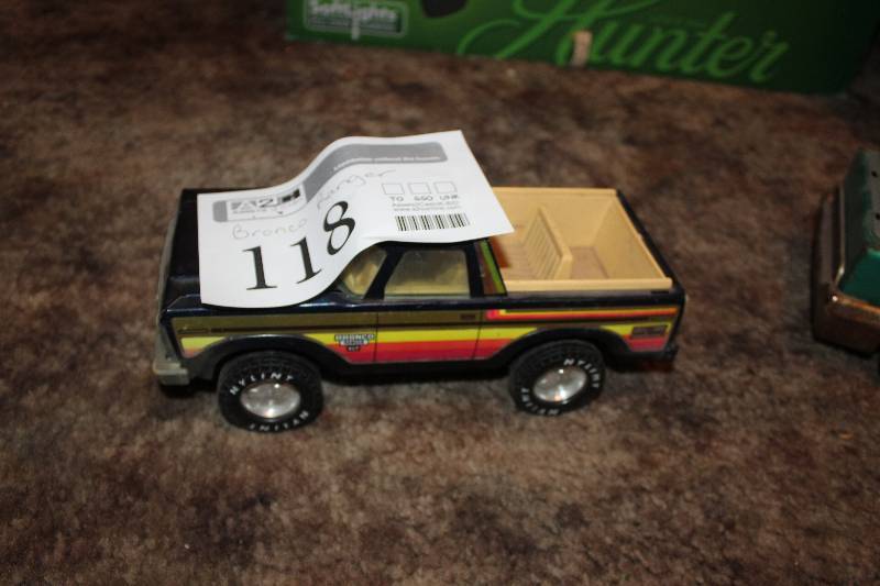 lot 118 image: Bronco Ranger