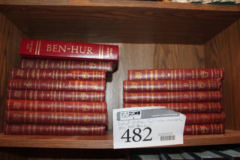 lot 482 image: Vintage Full-Color Encyclopedia Set Pictured Knowledge by Little & Ives, Ben-Hur Readers Digest Hardbound Book
