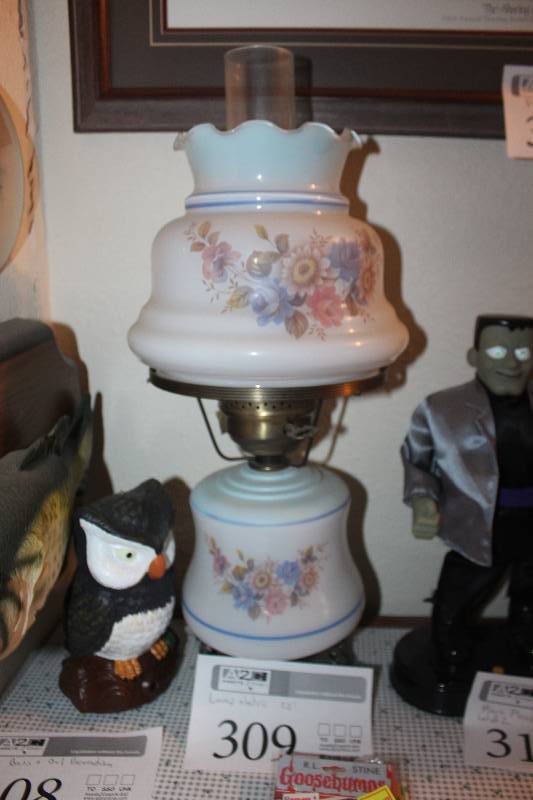 lot 309 image: Table Lamp