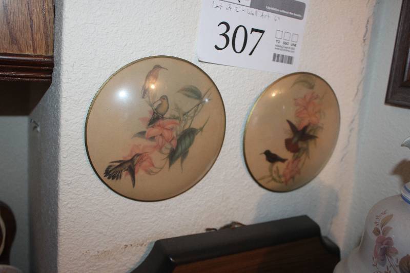 lot 307 image: Lot of (2) Wall Art - Birds