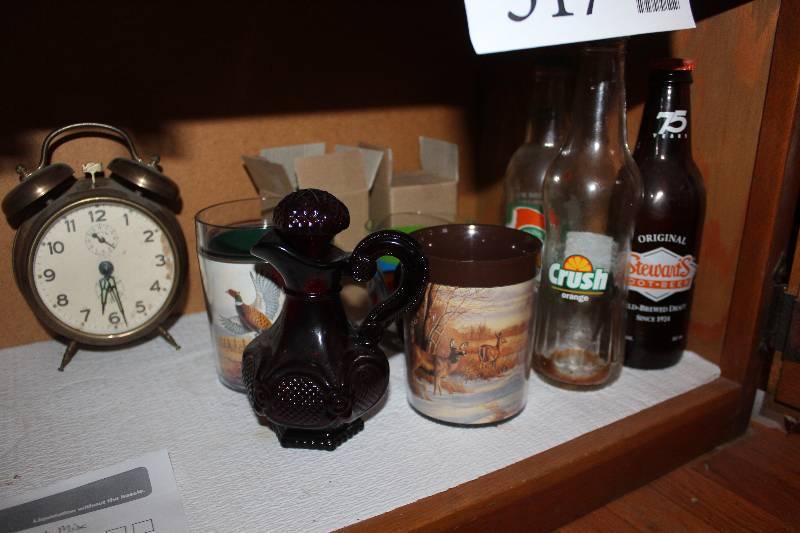 lot 318 image: Shelf Lot of Glassware - Pop Bottles, Wildlife Mugs, Pitcher
