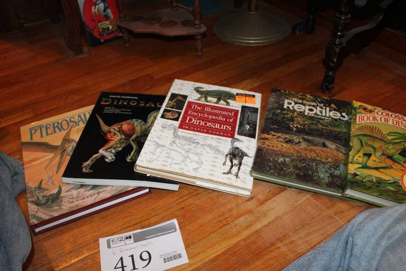lot 419 image: Lot of (6) Books - Dinosaurs