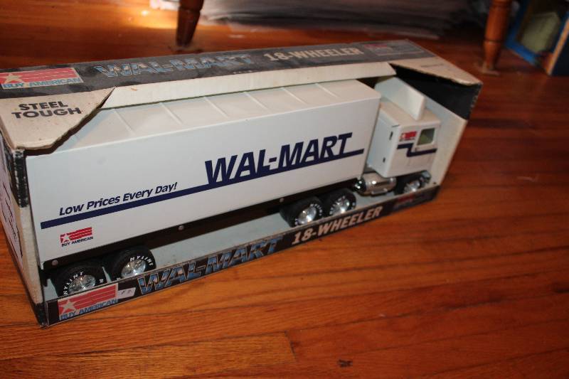 lot 441 image: Nylint Wal-mart 18-Wheeler
