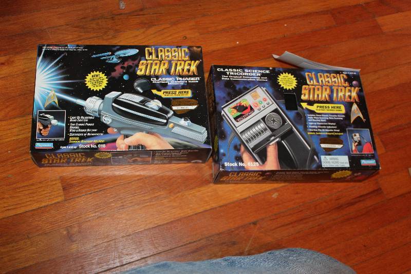 lot 379 image: Classic Star Trek Toys - Tricorder, Phaser