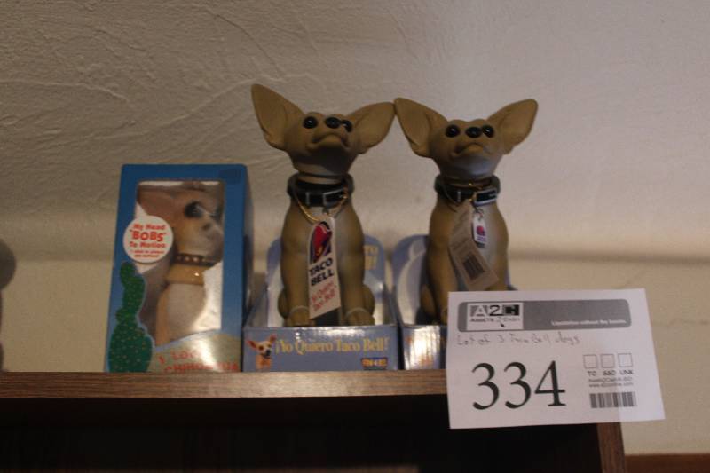 lot 334 image: Lot of (3) Taco Bell Dog Figures