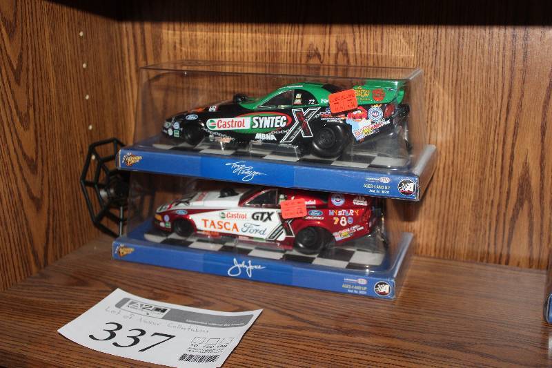 lot 337 image: Winners Circle NHRA Die-Cast Funny Cars - John Force, Tony Pedregon