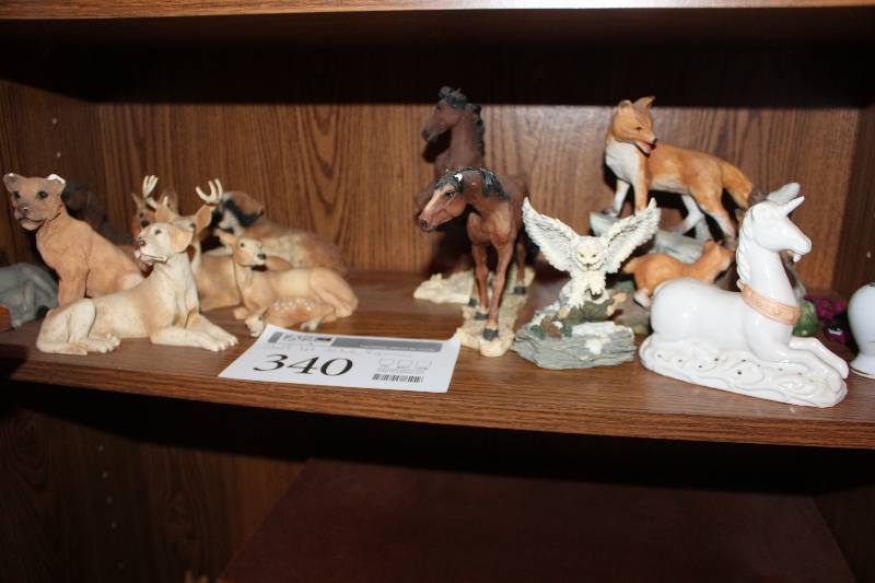 lot 340 image: Shelf Lot of Nature Figurines