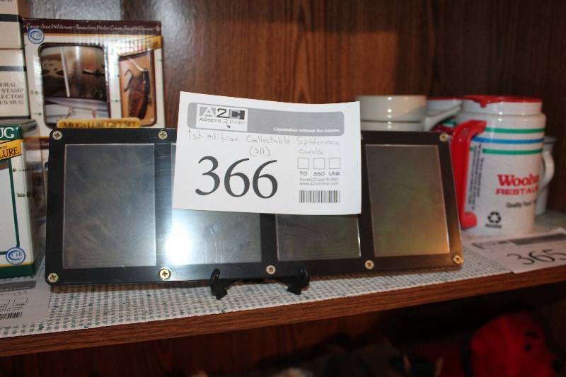 lot 366 image: 1st Edition Collectible Spider-man 3D Hologram Cards