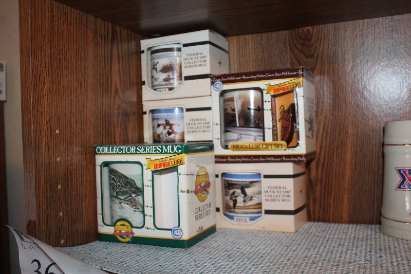 lot 364 image: 12-Shelf Lot of Nature Mugs