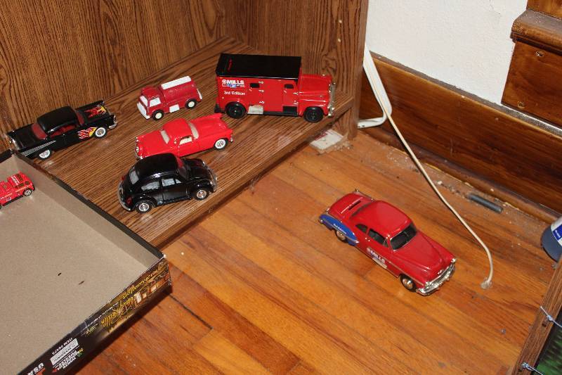 lot 358 image: Lot of (3) Vintage Toy Cars