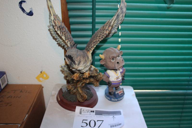 lot 507 image: Lot of (2) Table Decorations - Bobble-head, Owl