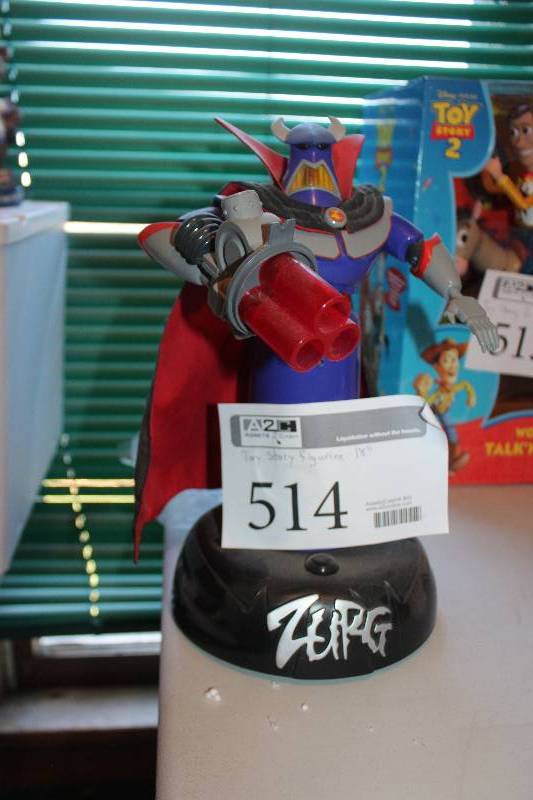 lot 514 image: Toy Story Table Decoration