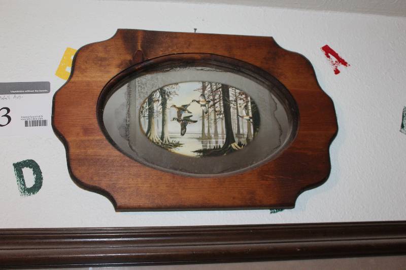 lot 563 image: Decorative Wood Frame Ducks Wall Art