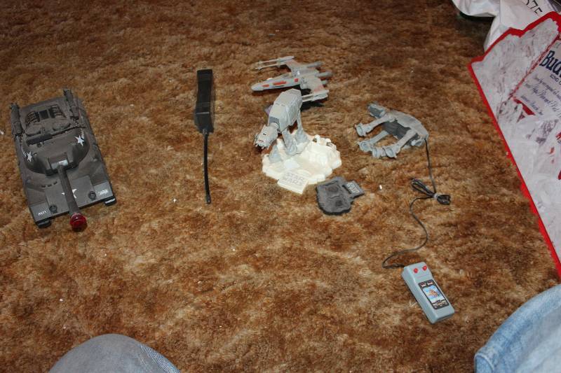 lot 503 image: Star Wars Memorabilia, Remote Control Tank