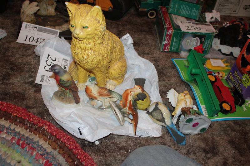 lot 255 image: Table Decorations - Cat, Birds