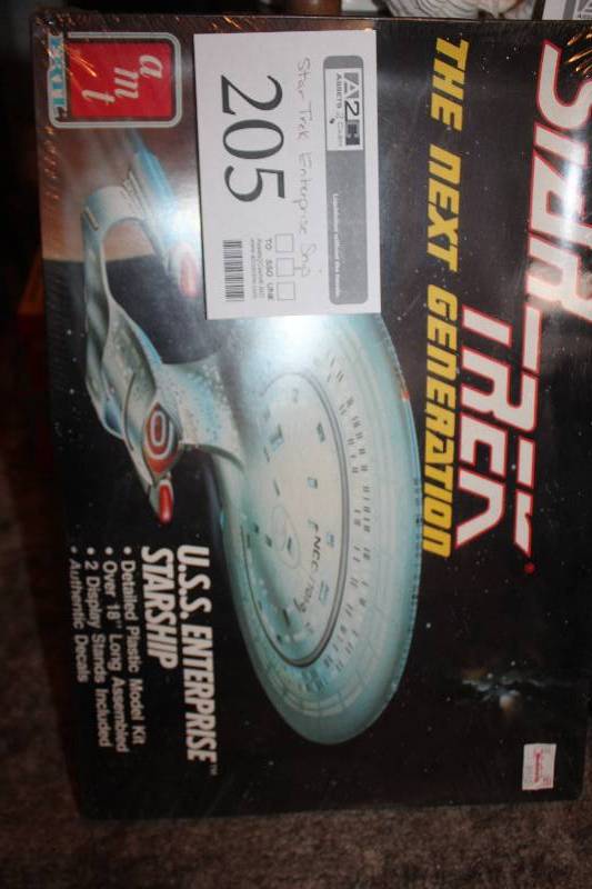 lot 205 image: AMT Star Trek The Next Generation U.S.S. Enterprise Set