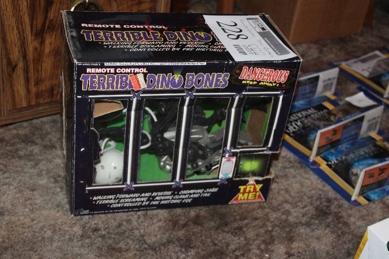 lot 228 image: Remote Control Terrible Dino-Bones Action Figure