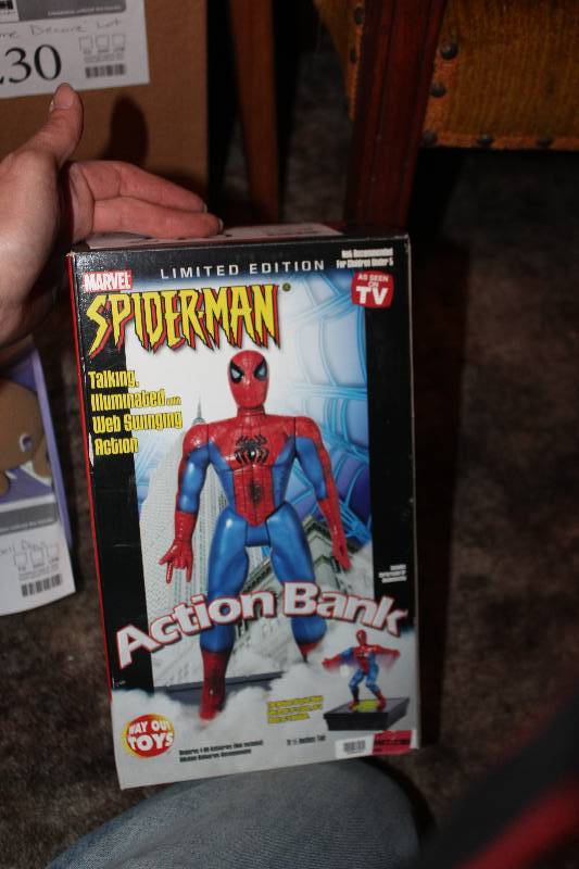 lot 213 image: Spider-man Action Bank