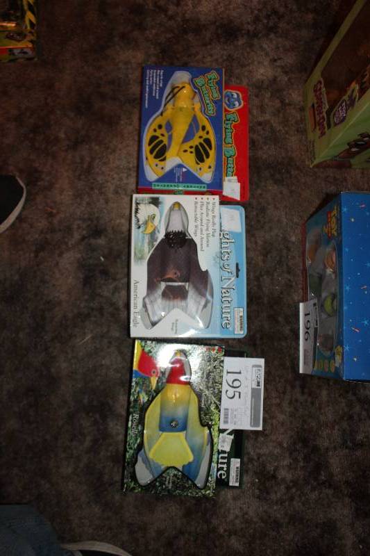 lot 195 image: Lot of (3) Flying Toys - Butterfly, Bald Eagle, Hummingbird