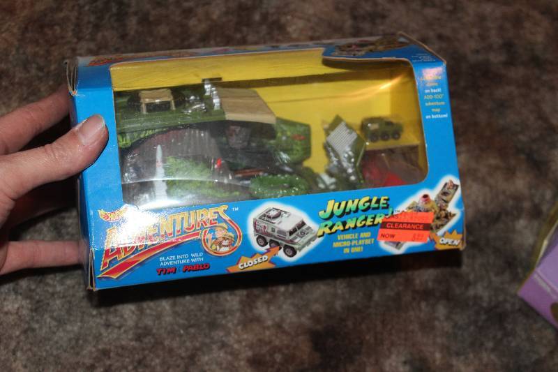 lot 207 image: Hot Wheels Adventures Jungle Ranger